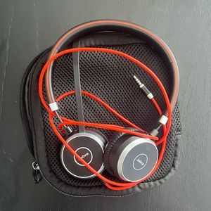 Jabra Headset with Built in Microphone & Carrying Case
